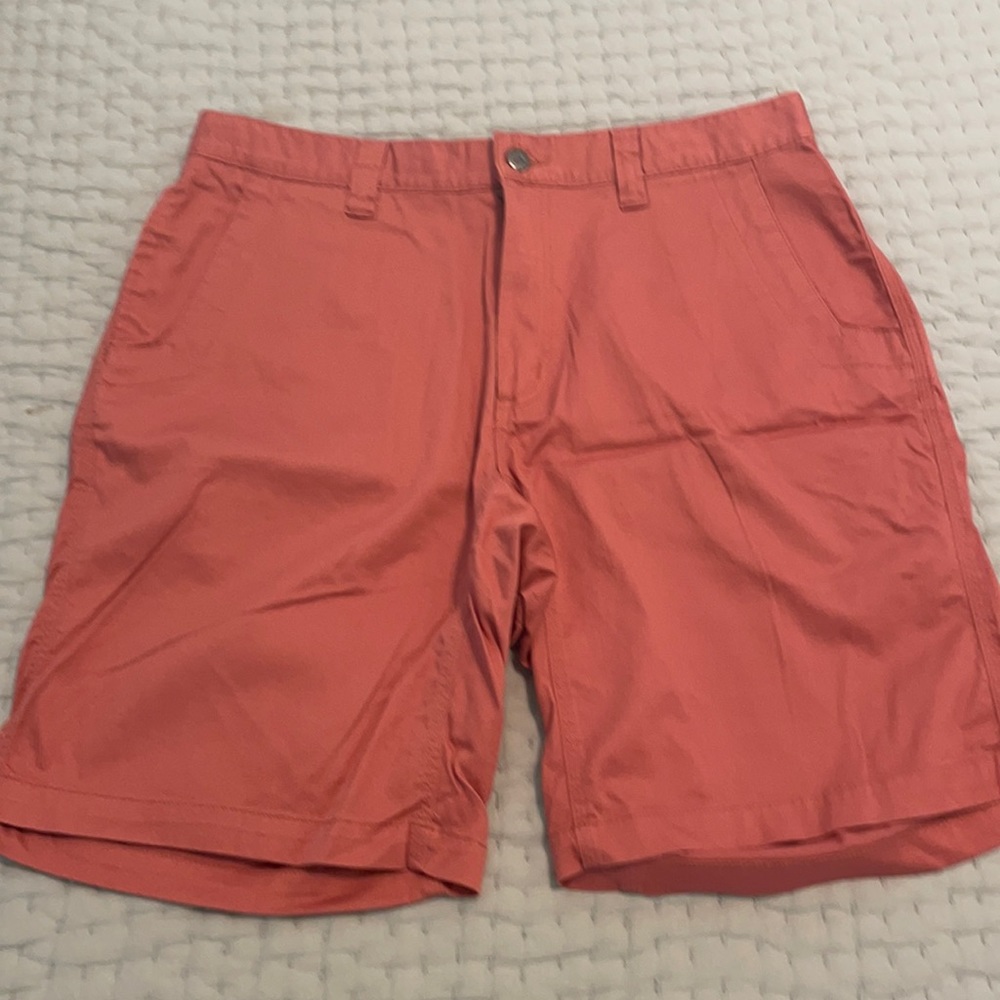 Rust/coral color mountain khaki shorts